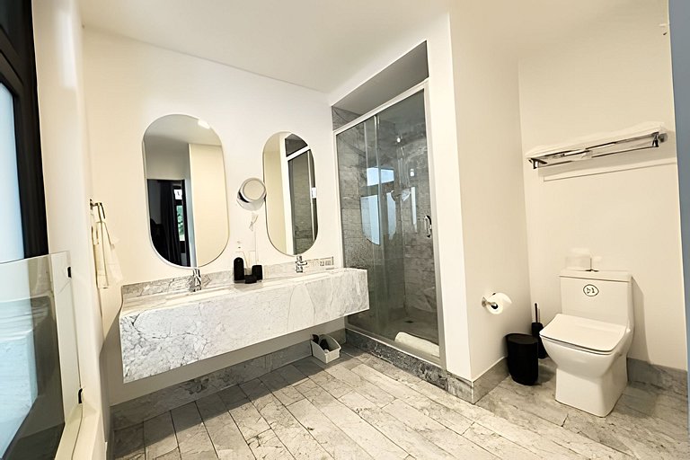 Modern Suite 2 Heart of Roma Norte |Self-check-in