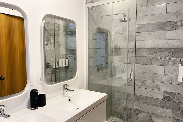 Modern Suite 4 | Heart of Roma Norte Self-check-in