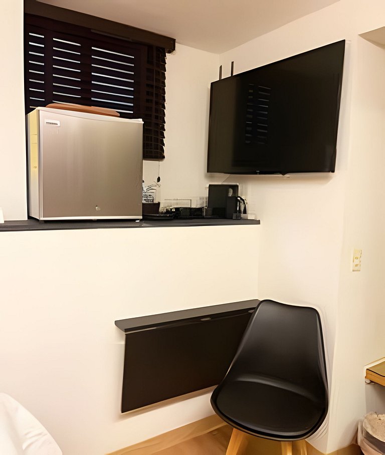 Stay in the HEART of Roma Norte. Self-check-in