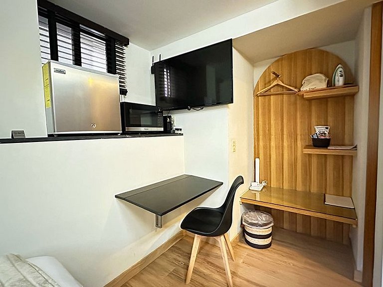 Stay in the HEART of Roma Norte. Self-check-in