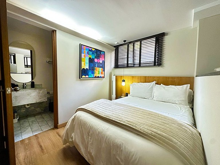 Stay in the HEART of Roma Norte. Self-check-in